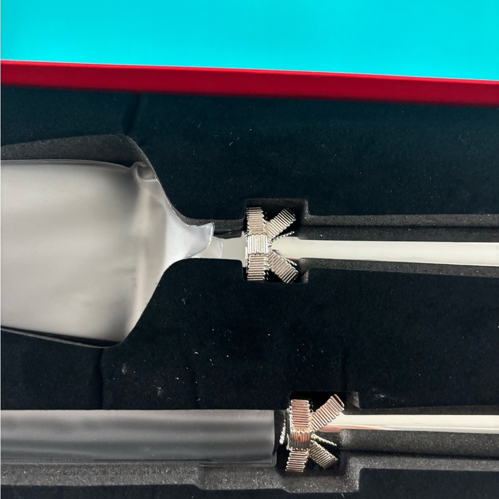 Kate Spade 2 Piece Dessert Serving set - Picture 3 of 6